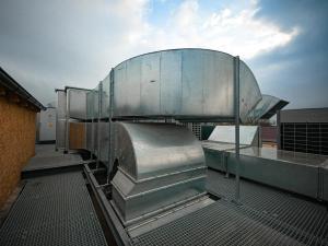 uprek listopad 2020 střecha vzduchotechnika
